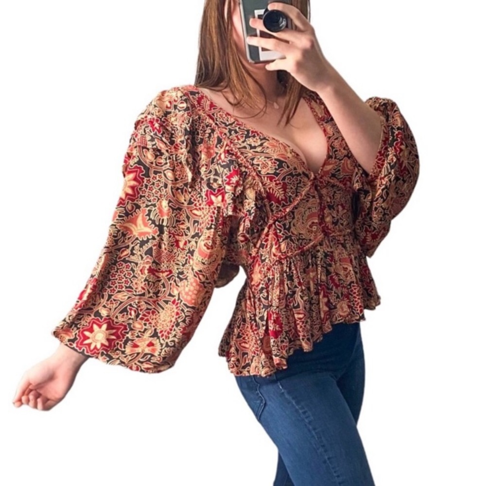 New House Of Harlow 1960 Ruffle Hem Blouse